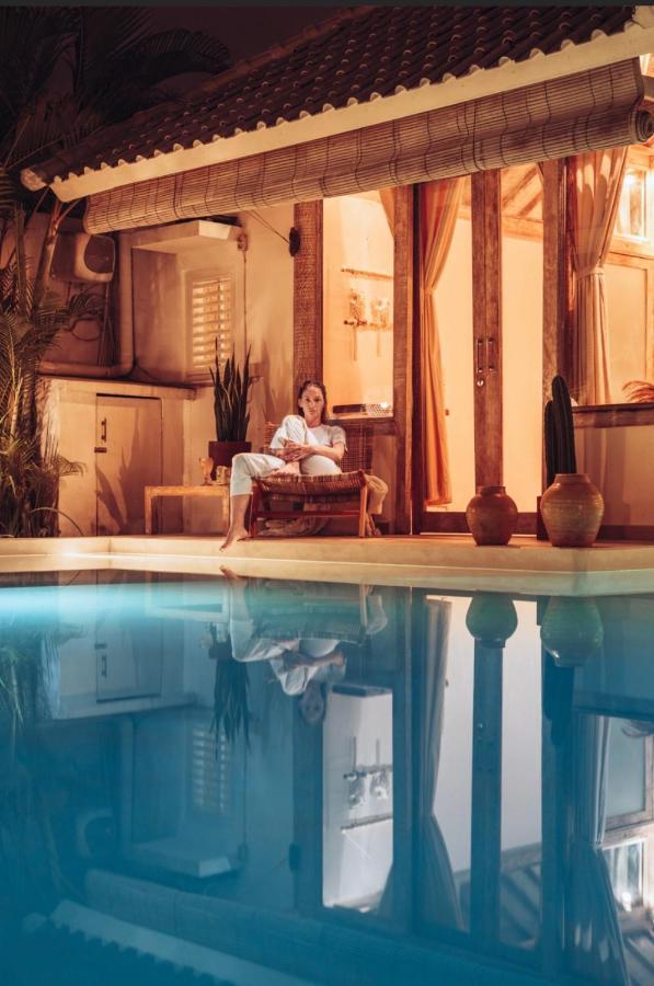 Cocowhite Villa Seminyak Exteriér fotografie