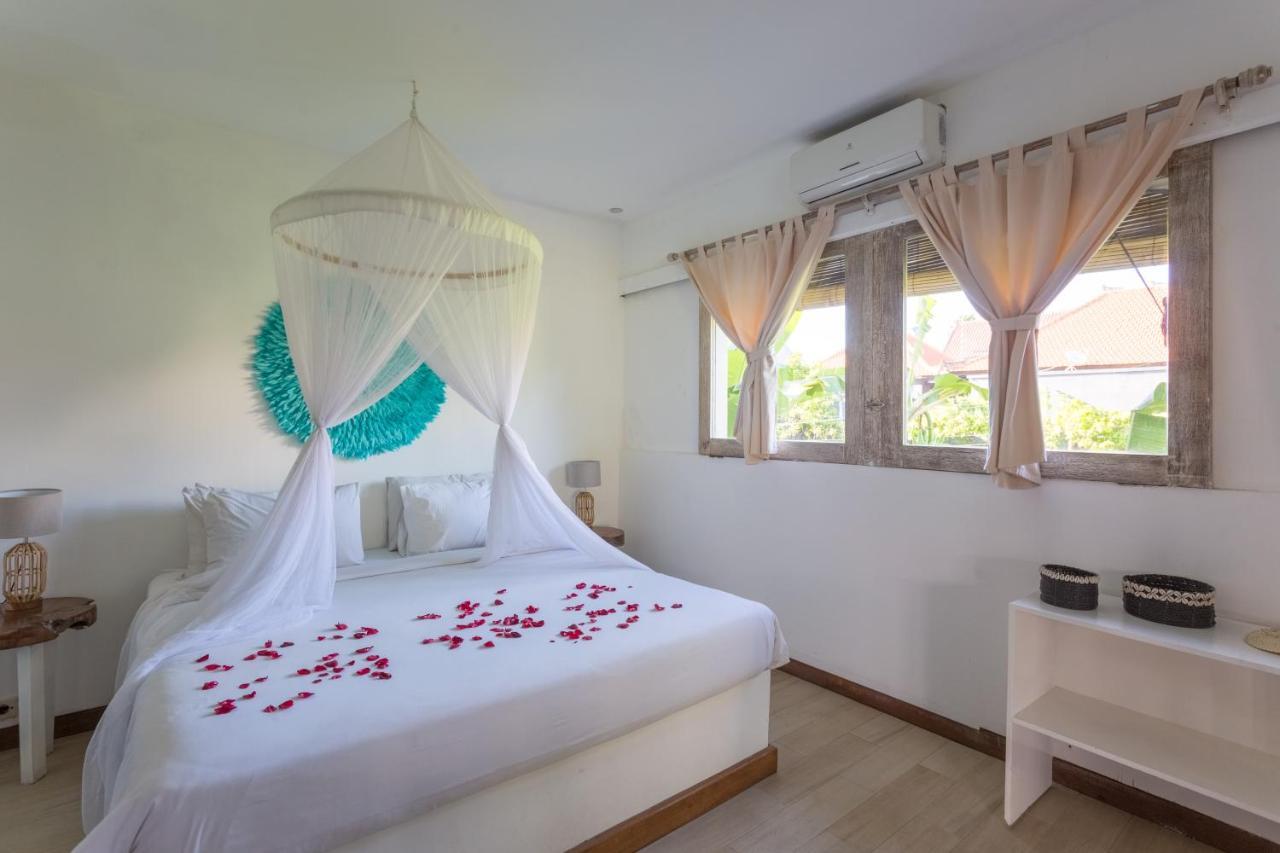 Cocowhite Villa Seminyak Exteriér fotografie