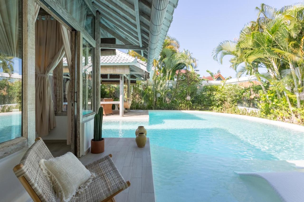 Cocowhite Villa Seminyak Exteriér fotografie