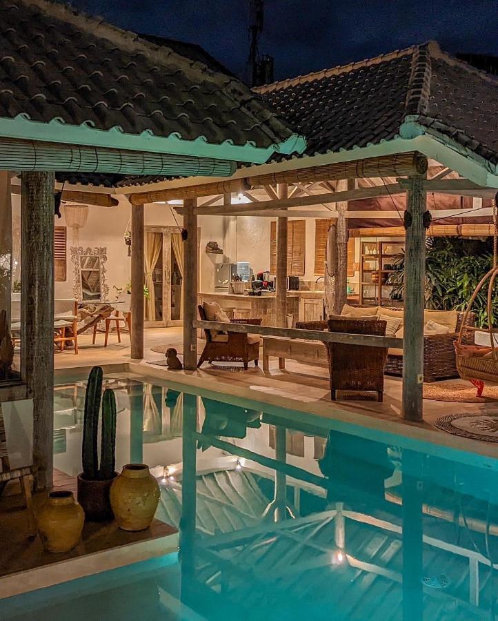 Cocowhite Villa Seminyak Exteriér fotografie
